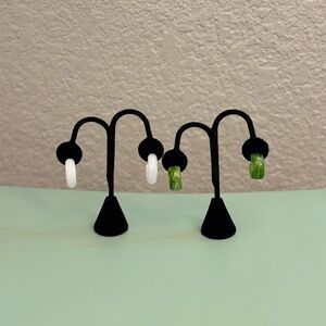 My Boutique!🪐 2 Pairs of Acrylic Hoop Earrings!